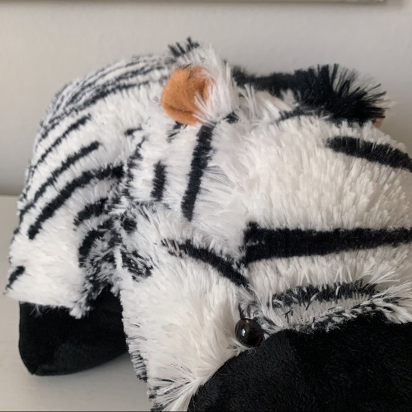 NWOT Zebra Pillow Pet - Picture 7 of 16